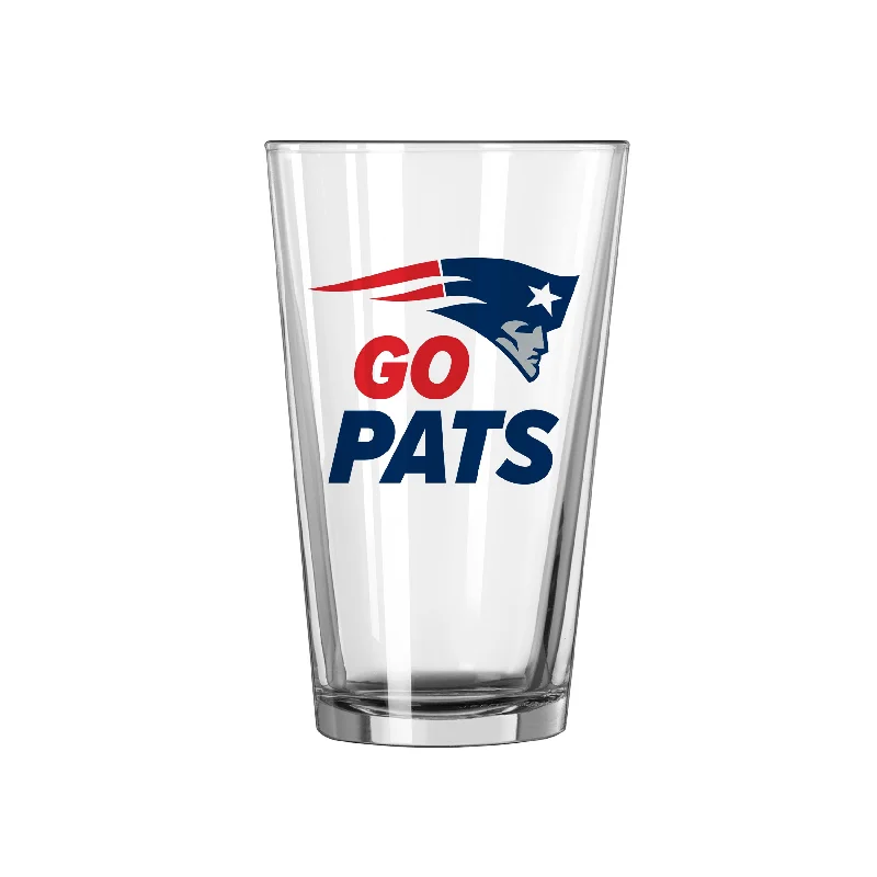 Team Mug Father’s Day-New England Patriots 16oz Slogan Pint Glass