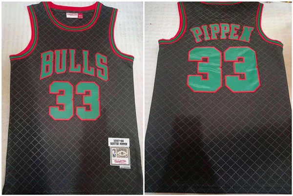 Basketball Jersey Vacation-Men's Chicago Bulls #33 Scottie Pippen Black 1997-98 Finals Throwback Stitched Basketball Basketball Jersey